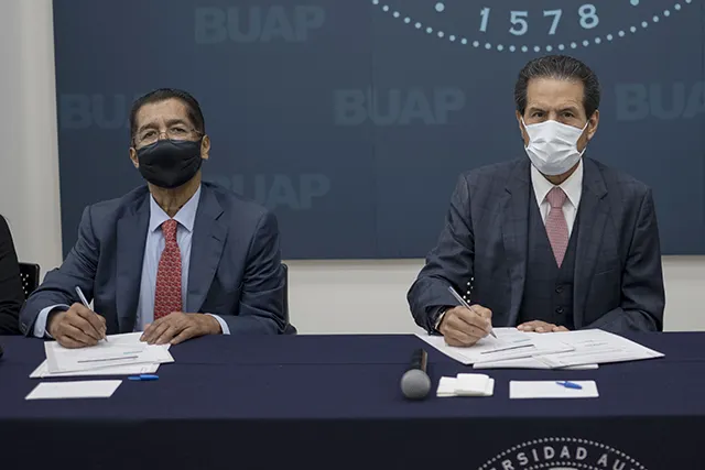 Acuerdan BUAP y sindicatos incremento salarial de 3.4 por ciento