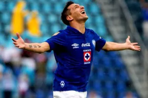 ‘Chaco’ Giménez, a uno de los 100 goles en el fútbol mexicano