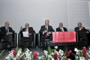 Se presenta en BUAP libro sobre historia de Puebla