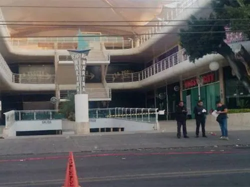 Ataque armado deja 12 lesionados en bar de Cuernavaca