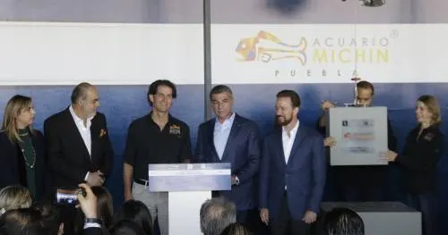 Llega a Parque Puebla Hotel Fiesta Inn y Acuario Michin