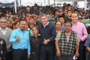 Refrenda alcalde compromiso con comerciantes de la Central de Abasto