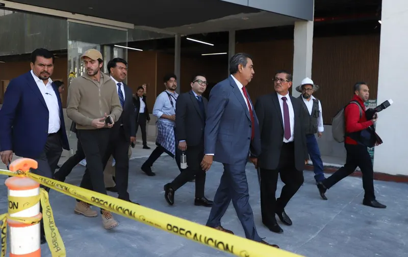 cespedes-recorrido-nueva-sede-del-congreso-pue