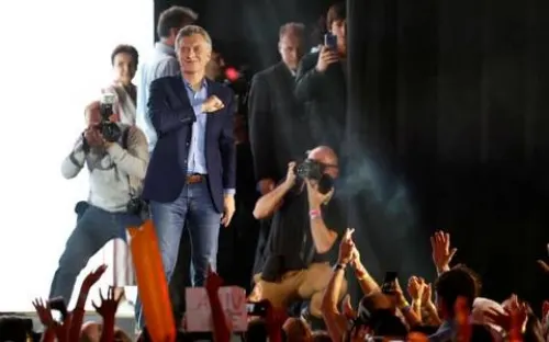 Macri felicita a Fernández por su elección como presidente de Argentina