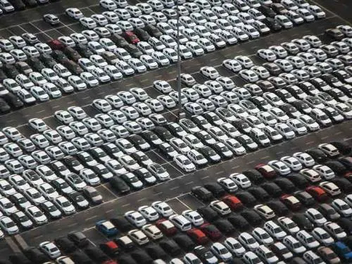 El “macabro” plan de EU contra el sector automotriz mexicano