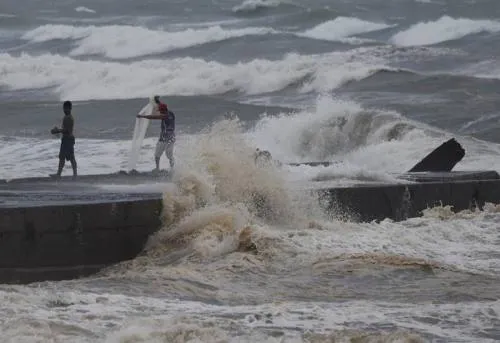 Filipinas eleva alerta en el norte por el tifón Mangkhut, de categoría 5