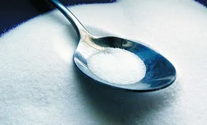 Recomendará OMS hasta 6 cucharadas de azúcar al día