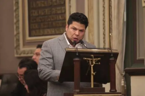 Morena pide prohibir la participación de partidos políticos en elecciones de Juntas Auxiliares