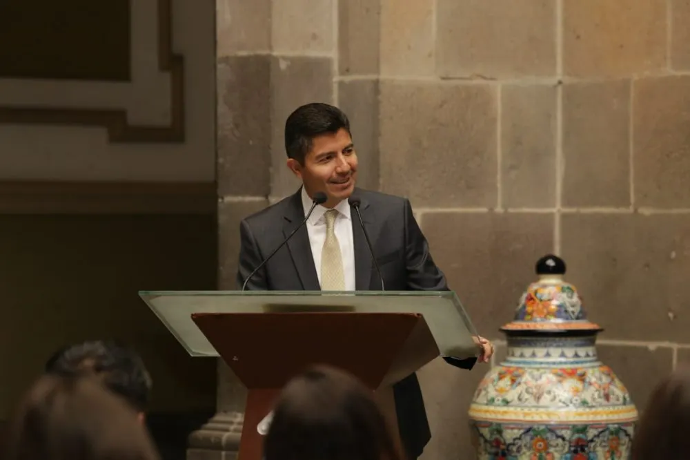Ayuntamiento de Puebla y Síntesis reconocen la labor de actores sociales destacados