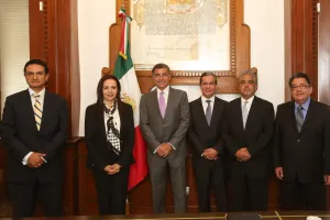 Comuna signa contrato para generar ahorros en deuda pública