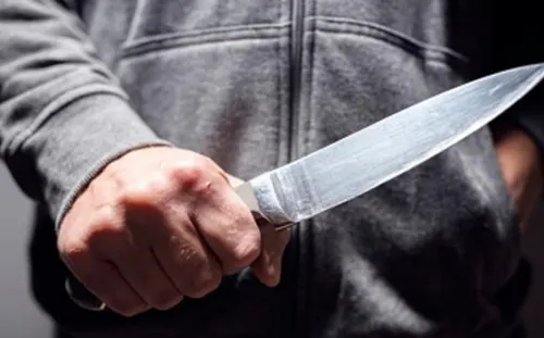 Hieren con arma blanca a mujer durante asalto en panadería en la colonia El Porvenir