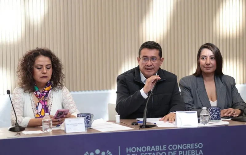 Azucena Rosas Tapia, Pável Gaspar Ramírez y Norma Estela Pimentel Méndez, diputados integrantes de la LXII Legislatura del Congreso del estado de Puebla. Foto: Especial