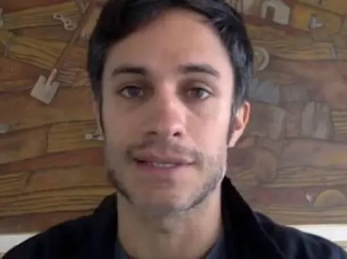 Video: Campaña de Diego Luna y Gael García recauda miles de dólares