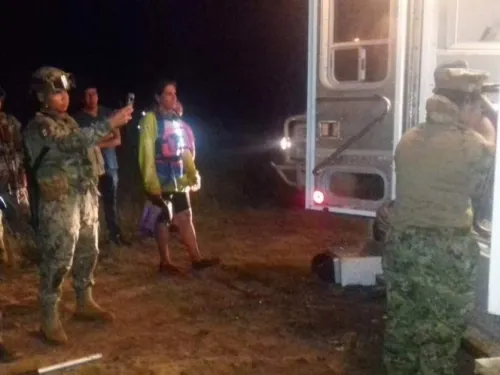 Rescatan a 39 kayakistas atrapados en río de Veracruz