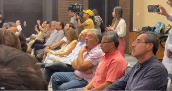 Aparece asesor morenista Fernando Manzanilla en foro de senadores panistas en Puebla