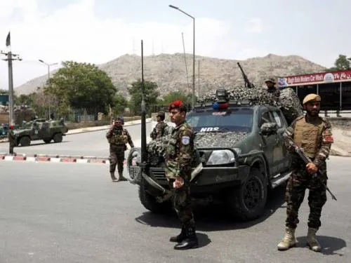 Talibanes matan a 30 soldados en Afganistán