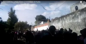 Estudiantes se pelean a palos y pedradas en barrio de El Alto