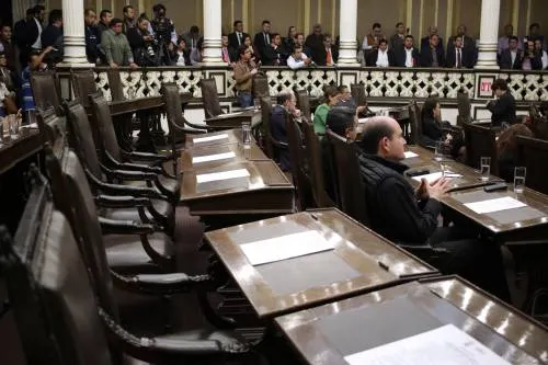 Diputados fijan postura en el Congreso del Estado