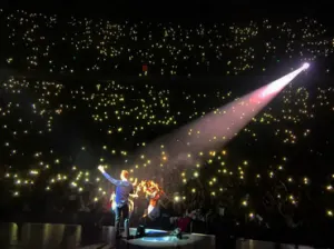 Sam Smith cautiva a mexicanos con romántica velada