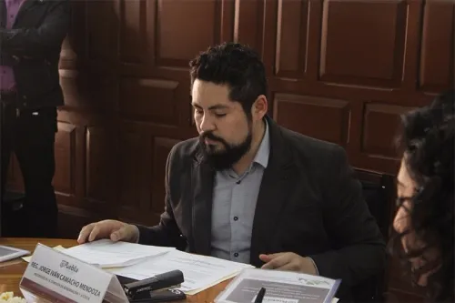 Cotoñeto quiso madrugar a la militancia de Morena, acusan