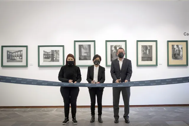 Inaugura la rectora Lilia Cedillo la exposición Adalberto Luyando