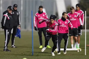 Madrid, una pesadilla para Javier Hernández