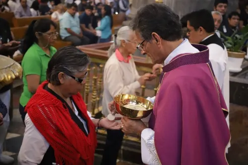 Instruye CEM a obispos, evitar eventos multitudinarios