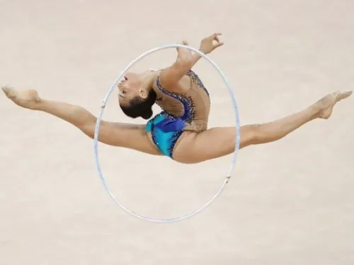 Gimnastas gemelas hacen el 1-2 en Mundial