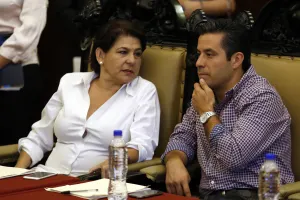 Mediante programa de reciclaje ceniza del Popo cubrirá baches