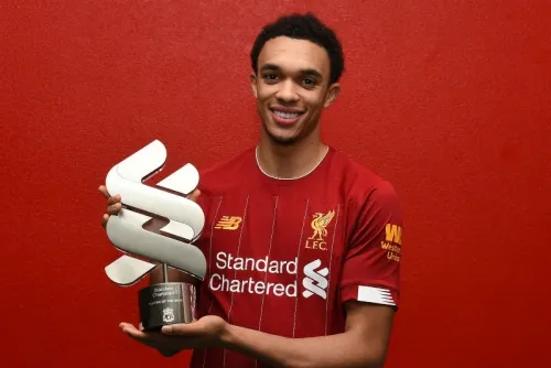 Trent Alexander-Arnold, jugador del mes de diciembre en Premier League