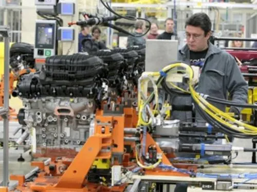 Analiza Chrysler mantener producción de camionetas en México