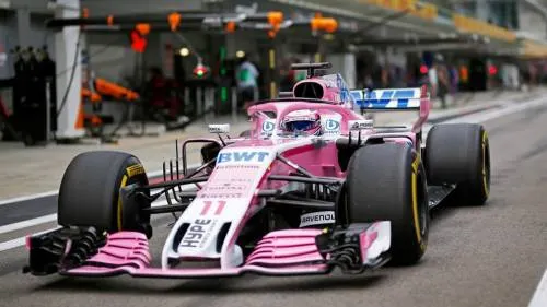 Checo Pérez culmina séptimo en los segundos libres del GP Rusia