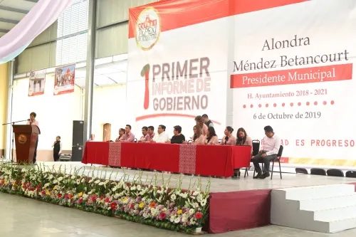 Para evitar atracos, comerciantes de Tepexi se trasladan en caravana y en custodia de policías