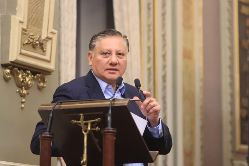 fernando-morales-martinez