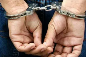 Maestra y conserje, acusados de violar a niña de 3 años en Cuautla