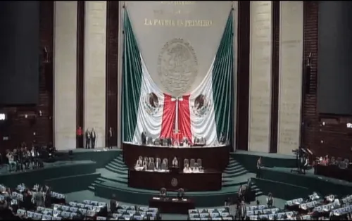Avanza en San Lázaro desaparición del Inadem
