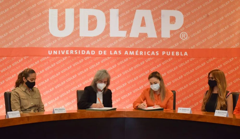 UDLAP firma convenios con el Ayuntamiento de San Pedro Cholula en materia educativa
