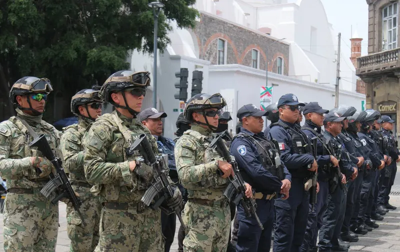 Operativos en Puebla dejan 78 detenidos, 61 vehículos recuperados y miles de litros de combustible asegurados