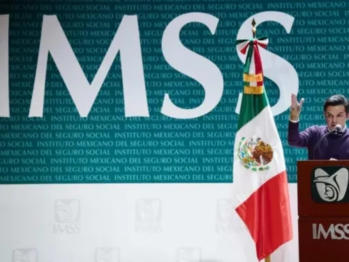 Destacan reconversión hospitalaria en el IMSS
