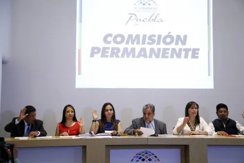 Congreso recibió iniciativa de Gali para reformar Ley del Notariado