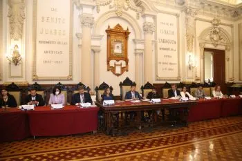 Autoriza Cabildo de Puebla la venta de autos abandonados en corralón