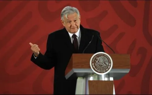 “Buena decisión”, que ministros se bajaran sueldo, dice López Obrador