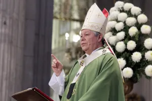Arzobispo pide orar por tranquilidad de familias poblanas