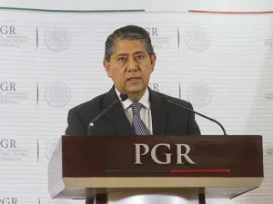 Hay más de 20 órdenes de aprehensión contra CNTE, por lavado: PGR