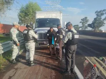 Asaltan a chofer en la México-Puebla y recuperan el camión en Coronango