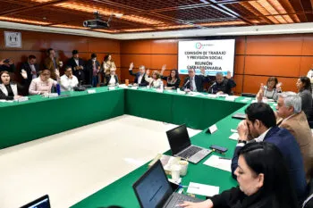 Avanza en Comisión de Trabajo minuta del Senado en materia de vacaciones; subirá al Pleno el jueves