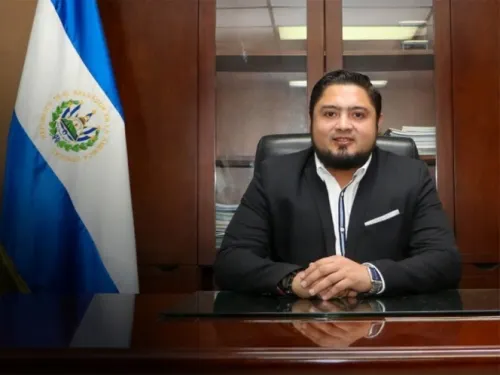 Ligan a viceministro de El Salvador con empresa mexicana acusada de irregularidades