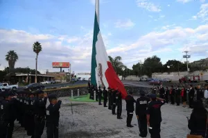 Con izamiento de bandera monumental se inicia el mes patrio en Atlixco