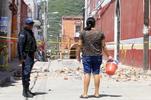 Se registra sismo con intensidad de 6.1 grados; en Puebla  activan protocolos de revisión