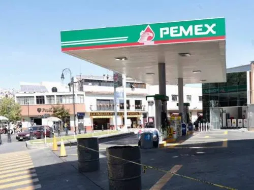 Ordenan a Pemex informar sobre gasolina importada en últimos 5 años